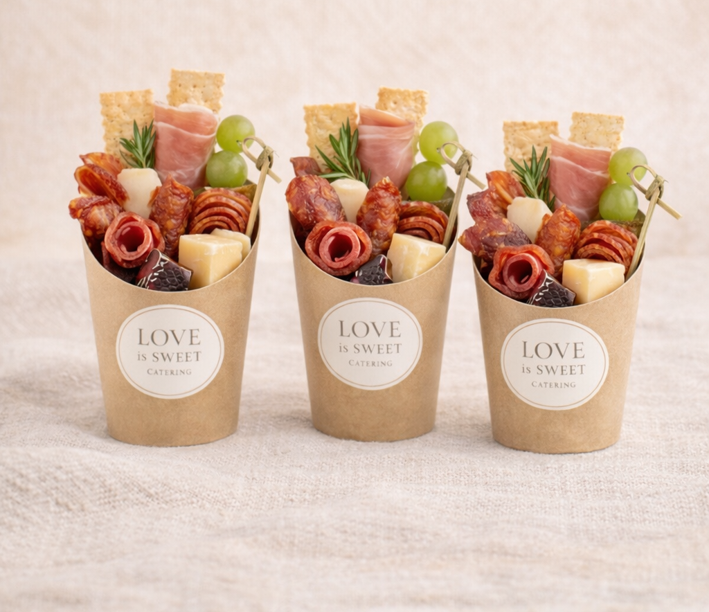 Small deli cups